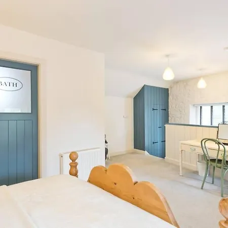 Connells Barn Conversion * Duleek